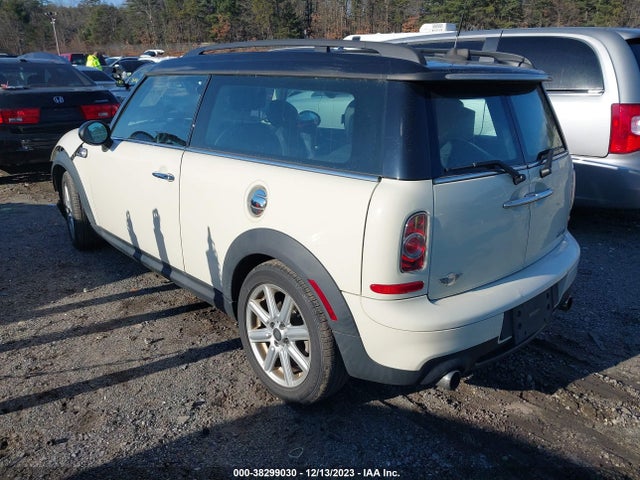 2012 MINI COOPER S CLUBMAN WMWZG3C50CTY31560 Photo 2