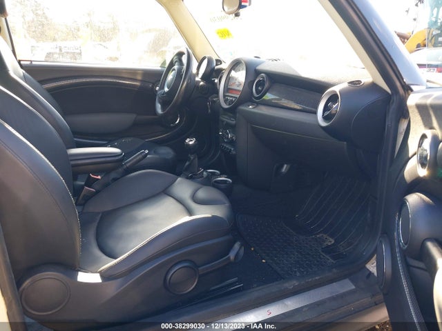 2012 MINI COOPER S CLUBMAN WMWZG3C50CTY31560 Photo 4