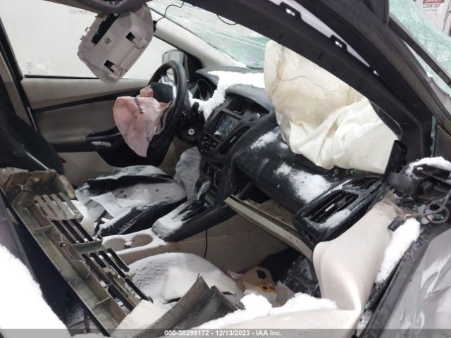1FADP3F26EL287976 Ford FOCUS SE