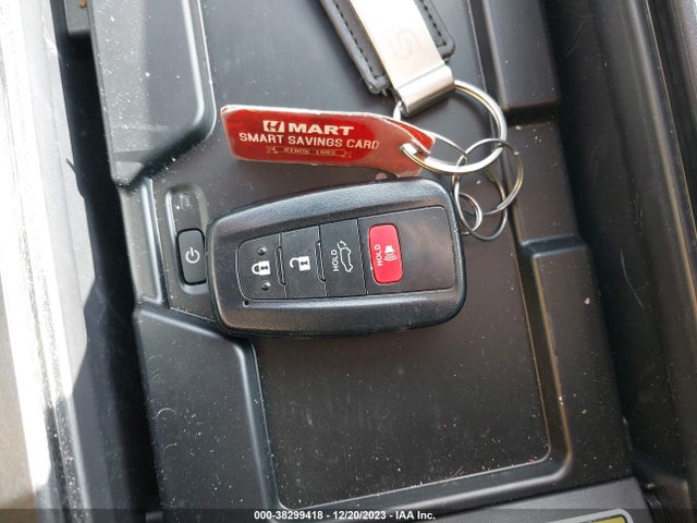 Toyota Highlander Xle 2022 5TDGZRBH0NS586022 Image 11