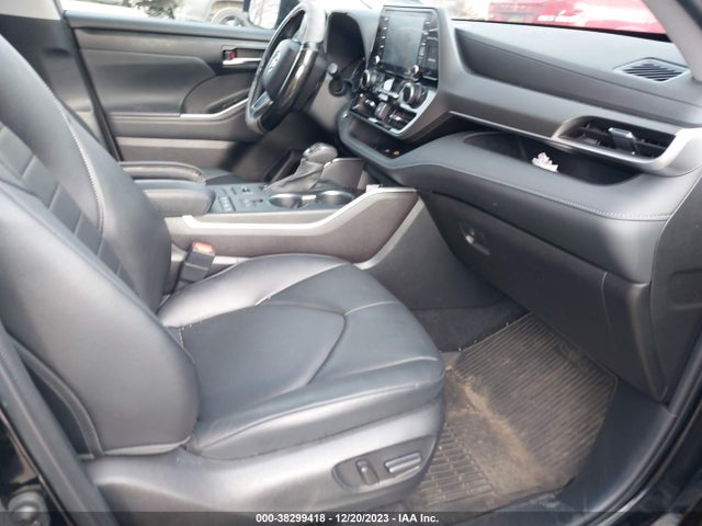 Toyota Highlander Xle 2022 5TDGZRBH0NS586022 Image 5