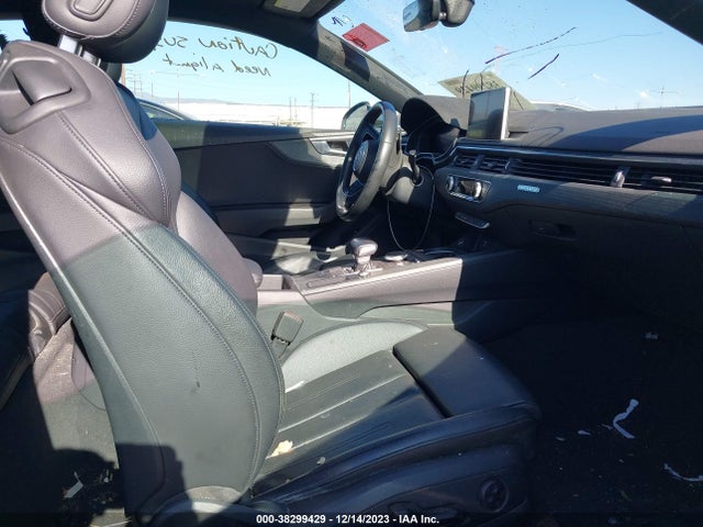 WAUTNAF53JA058796 Audi A5 2.0t Premium
