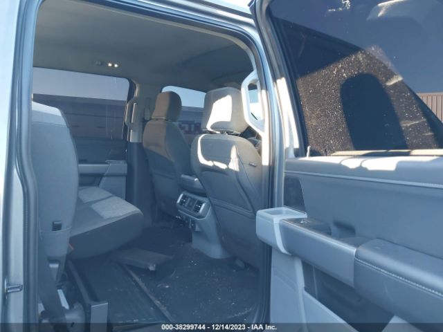 1FTFW1E8XNKD65293 Ford F-150 Xlt