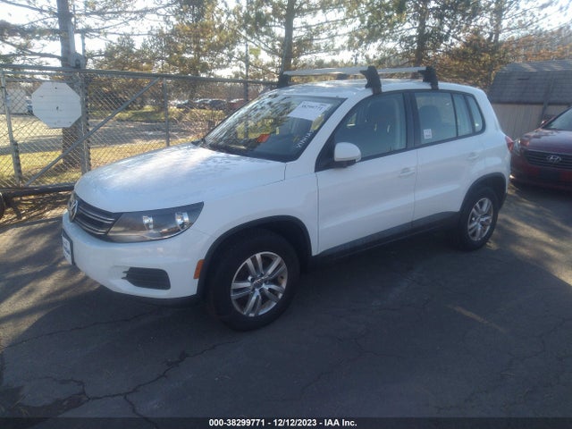 2014 VOLKSWAGEN TIGUAN S VIN: WVGAV3AX4EW614634