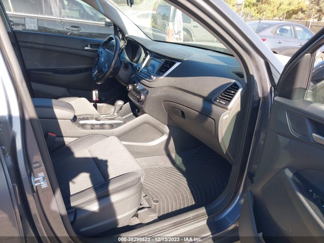 2016 HYUNDAI TUCSON SPORT VIN: KM8J33A21GU250293