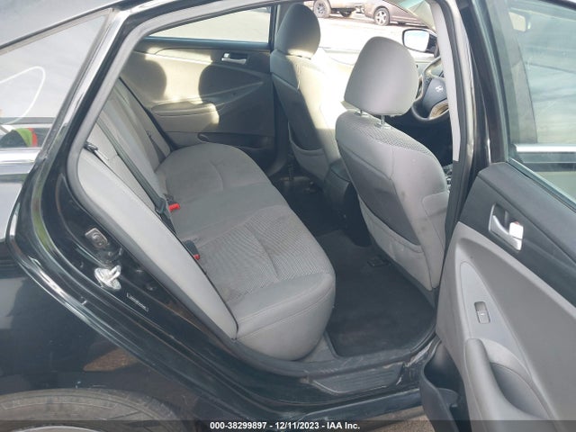 2013 HYUNDAI SONATA GLS VIN: 5NPEB4AC2DH568842