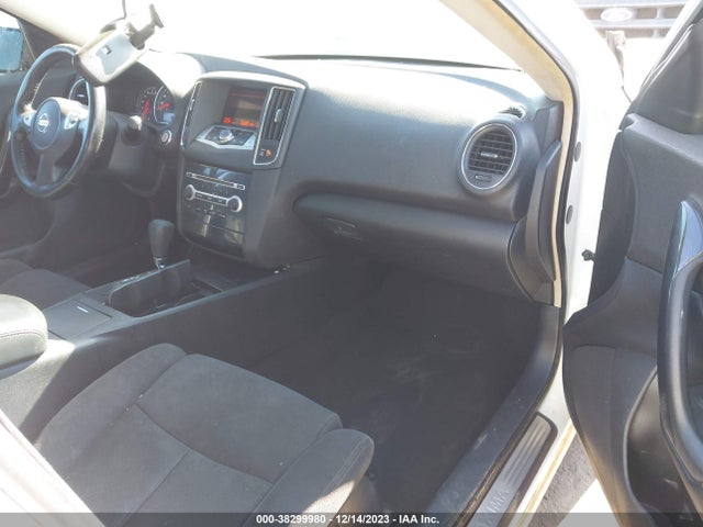 2014 NISSAN MAXIMA 3.5 S VIN: 1N4AA5AP5EC443900