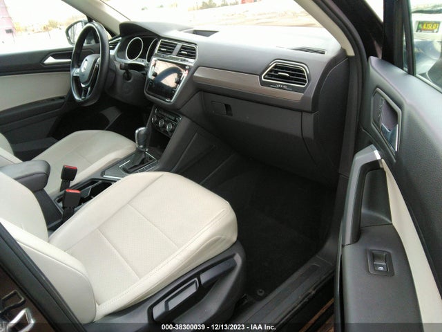 2019 VOLKSWAGEN TIGUAN 2.0T SE/2.0T SEL/2.0T SEL R-LINE/2.0T SEL R-LINE BLACK VIN: 3VV3B7AX5KM025215