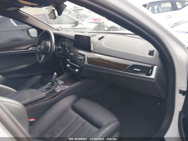 WBAJE5C51KG919801 BMW 540I