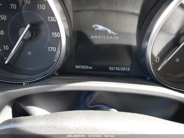 2017 JAGUAR XE SAJAR4BG9HA964664 Photo 6