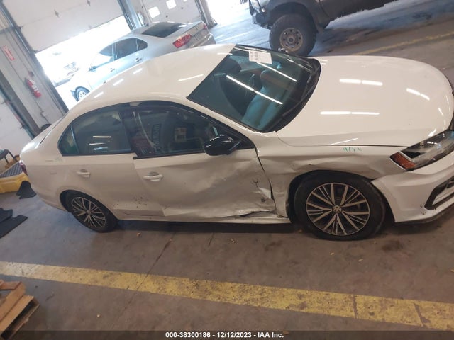 2018 VOLKSWAGEN JETTA 1.4T SE/1.4T WOLFSBURG EDITION VIN: 3VWDB7AJXJM252958
