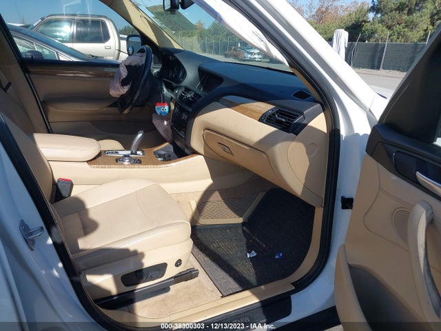 2013 BMW X3 XDRIVE28I VIN: 5UXWX9C51D0D04107