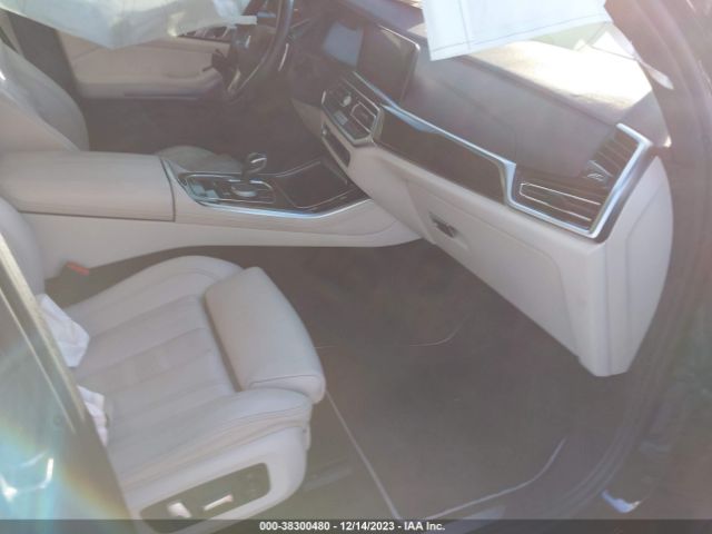 2019 BMW X5 5UXCR6C54KLL26669 Photo 4