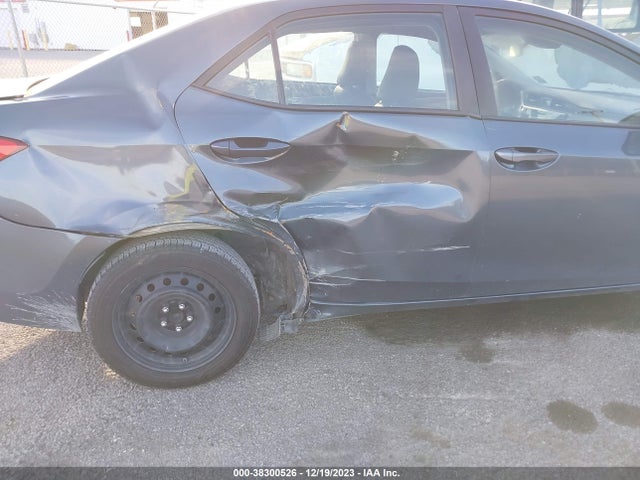 Toyota COROLLA LE 2018 5YFBURHE0JP798430 Image 6