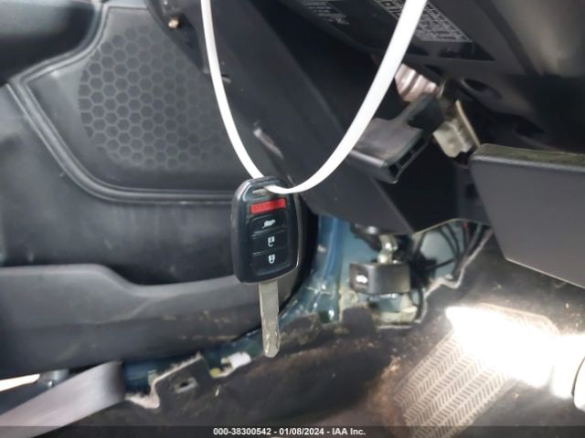 2HKRW5H34JH412394 Honda CR-V LX