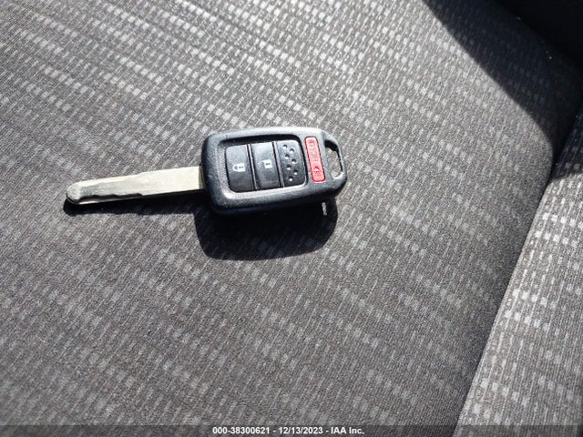 Honda FIT LX 2015 3HGGK5H56FM750192 Image 11