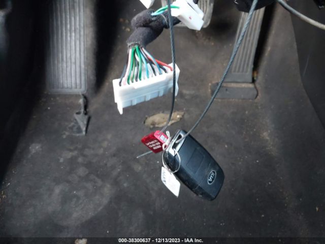 KNDJP3A52J7898959 KIA SOUL +