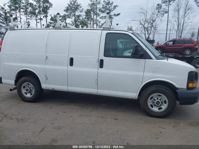 GMC Savana 2500 Work Van 2016 1GTW7AFF4G1151256 Image 12