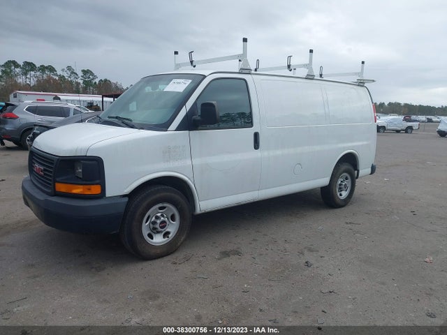 GMC Savana 2500 Work Van 2016 1GTW7AFF4G1151256 Image 2