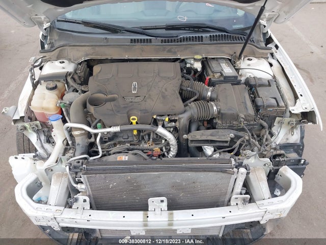 3LN6L5EC1HR627492 Lincoln MKZ