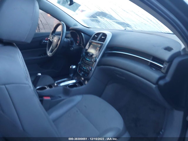 Chevrolet MALIBU 1LT 2015 1G11C5SL3FF213944 Image 5