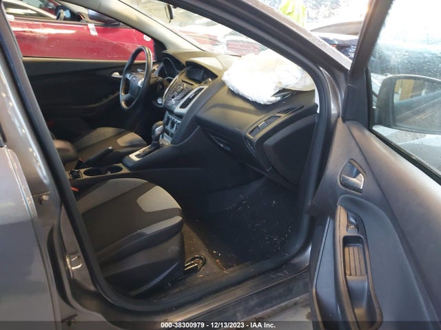2014 FORD FOCUS SE VIN: 1FADP3K28EL453534