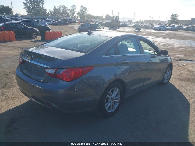 2013 HYUNDAI SONATA GLS VIN: 5NPEB4AC2DH709876