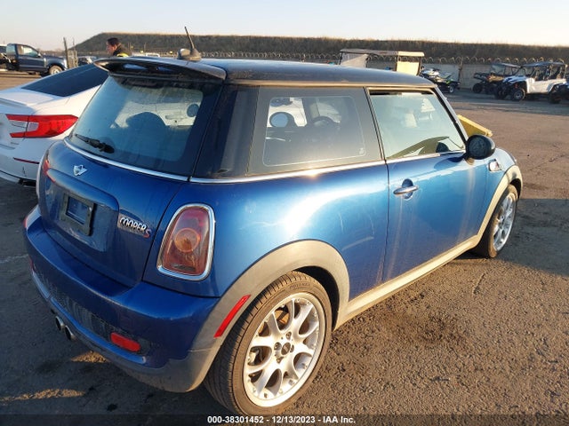 2008 MINI COOPER S WMWMF735X8TT90130 Photo 3