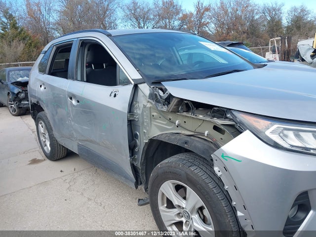 2021 TOYOTA RAV4 XLE VIN: 2T3W1RFV2MW114601