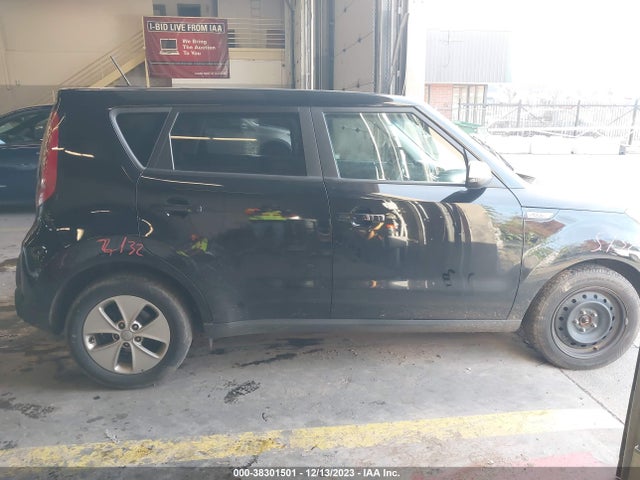 KIA Soul 2016 KNDJN2A2XG7349122 Image 13