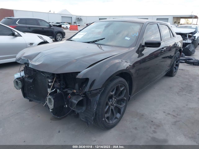 2C3CCAAGXKH679297 Chrysler 300 Touring