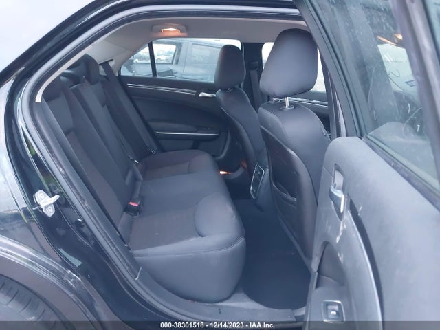 2C3CCAAGXKH679297 Chrysler 300 Touring