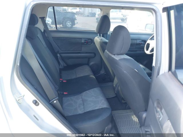 JTLZE4FE0FJ081852 Scion Xb 686 Parklan Edition/base A4/base M5
