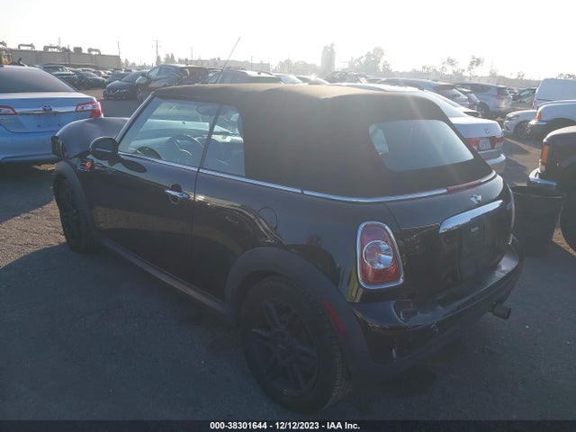 2015 MINI CONVERTIBLE WMWZN3C56FT861706 Photo 2