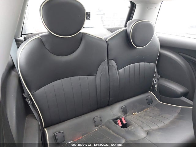 2007 MINI COOPER S WMWMF73507TL85131 Photo 7