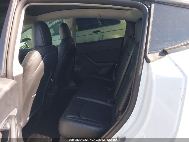 2021 TESLA MODEL Y 5YJYGDEE8MF240897 Photo 7