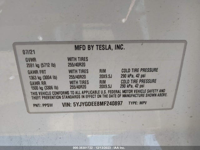 2021 TESLA MODEL Y 5YJYGDEE8MF240897 Photo 8