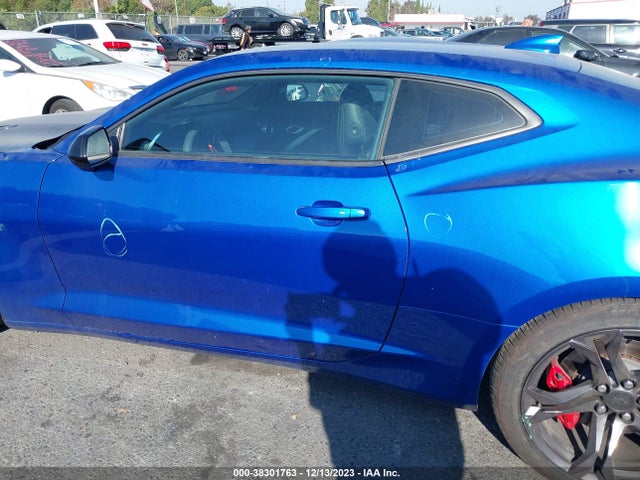 Chevrolet CAMARO 2SS 2018 1G1FG1R70J0150499 Image 14
