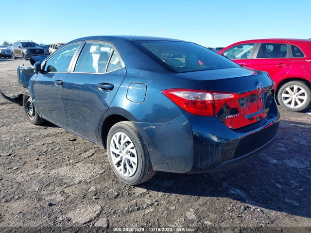 2018 TOYOTA COROLLA LE VIN: 2T1BURHE2JC979190