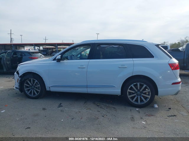 Audi Q7 3.0t Premium 2017 WA1LAAF7XHD031971 Image 14