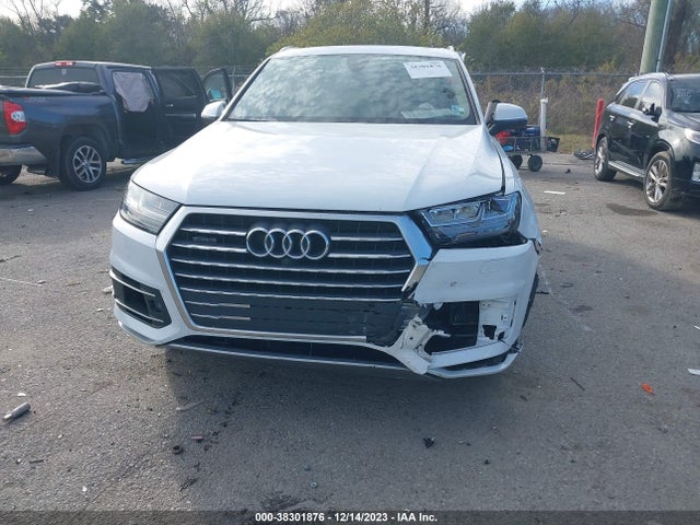Audi Q7 3.0t Premium 2017 WA1LAAF7XHD031971 Image 6