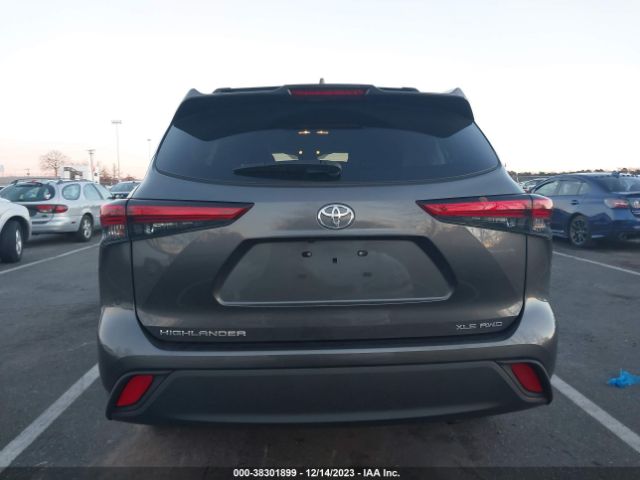 Toyota Highlander Xle 2022 5TDGZRBH8NS582400 Image 16