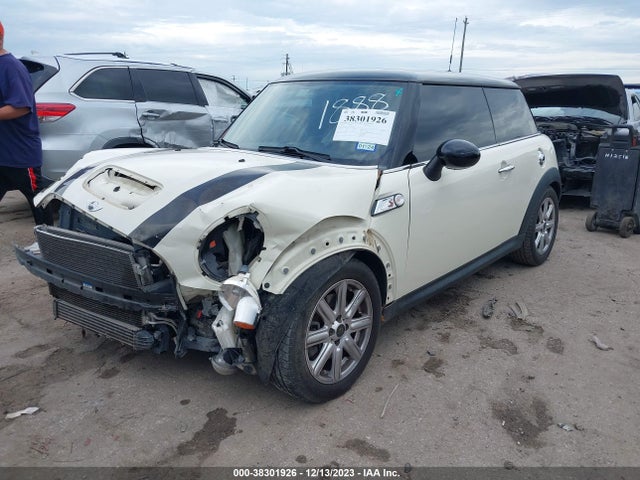 2012 MINI COOPER S WMWSV3C51CT385250 Photo 1