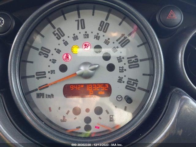 2006 MINI COOPER WMWRC33566TJ77647 Photo 6