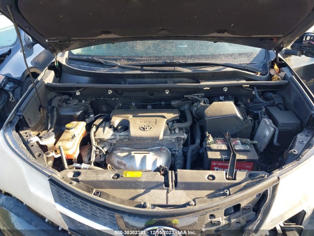 Toyota RAV4 LE 2015 2T3BFREV9FW281722 Image 10