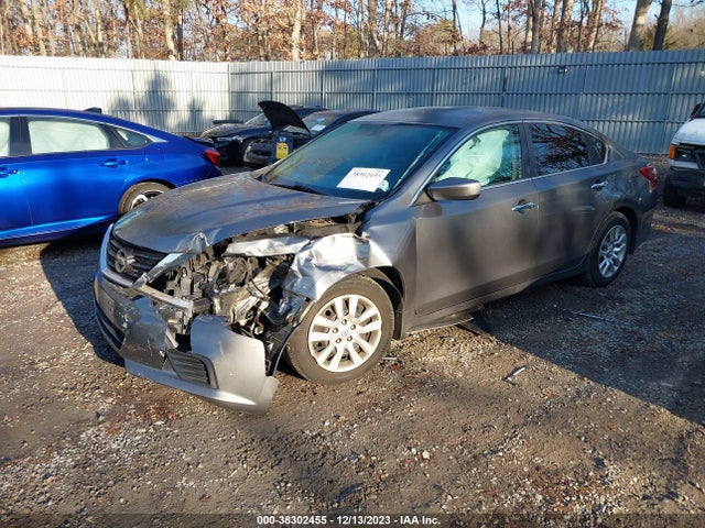 Nissan Altima 2.5 S 2018 1N4AL3AP8JC285349 Image 2