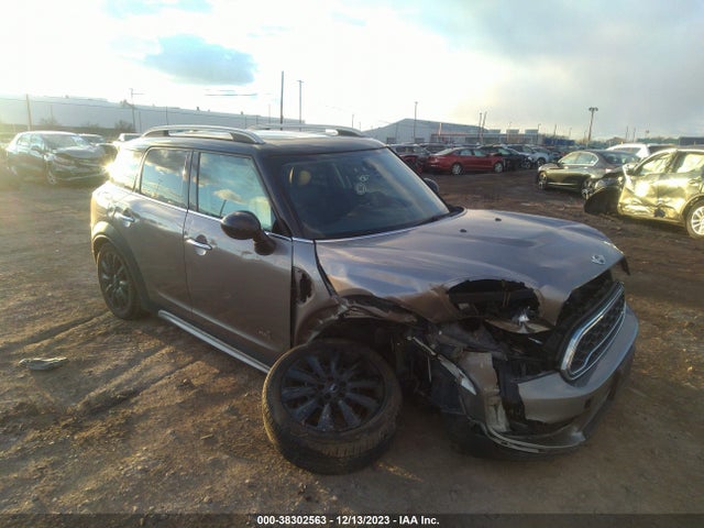 2017 MINI COUNTRYMAN WMZYT5C35H3D79376 Photo 0