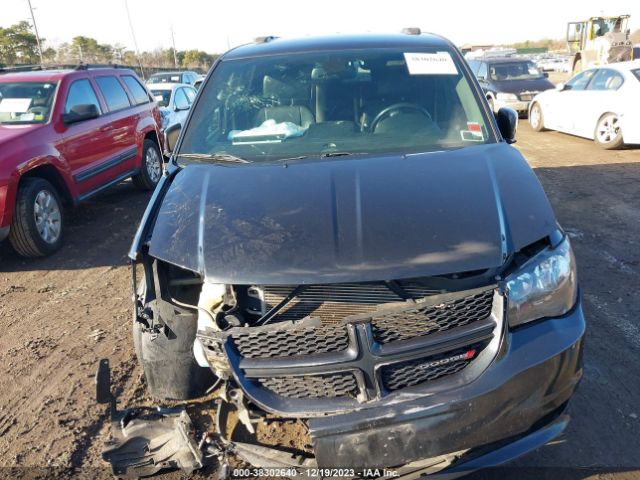 2C4RDGEG2KR747943 Dodge Grand Caravan Gt