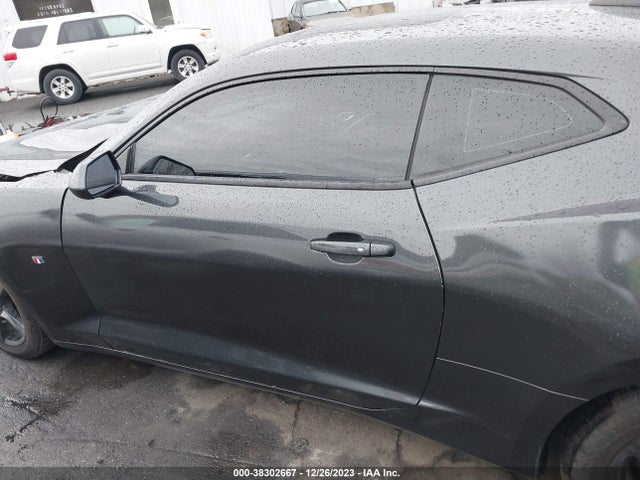Chevrolet Camaro 1lt 2018 1G1FB1RX2J0101660 Image 15