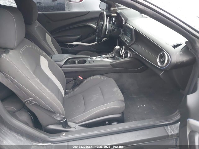 Chevrolet Camaro 1lt 2018 1G1FB1RX2J0101660 Image 5